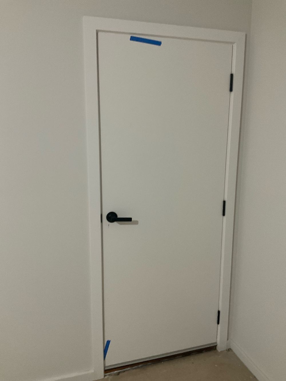 Internal door binding in its frame instead of closing freely, Werribee